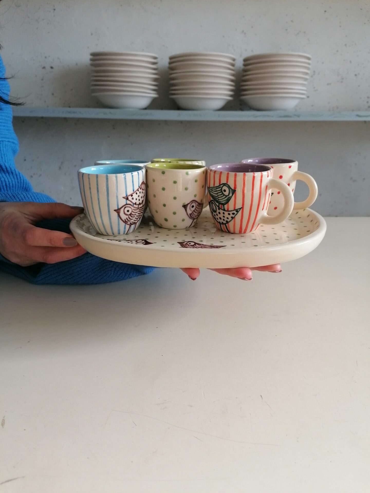 SET 6 TAZZINE DA CAFFÈ CON VASSOIO 26cm - immagine 4